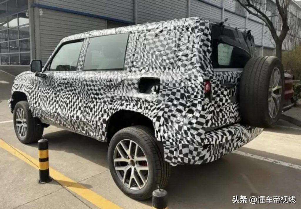 شبكة السيارات الصينية – صور تجسسية لسيارة بايك Bj40 الشكل الجديد والتي من المتوقع اطلاقها في سبتمبر القادم 2023م.