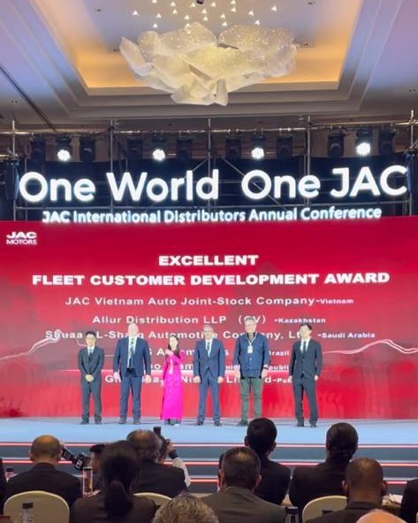 شبكة السيارات الصينية – جائزة أفضل وكيل لتطوير مبيعات الشركات لسيارات جاك لعام 2022 تحصدها شعاع الشرق السعودية