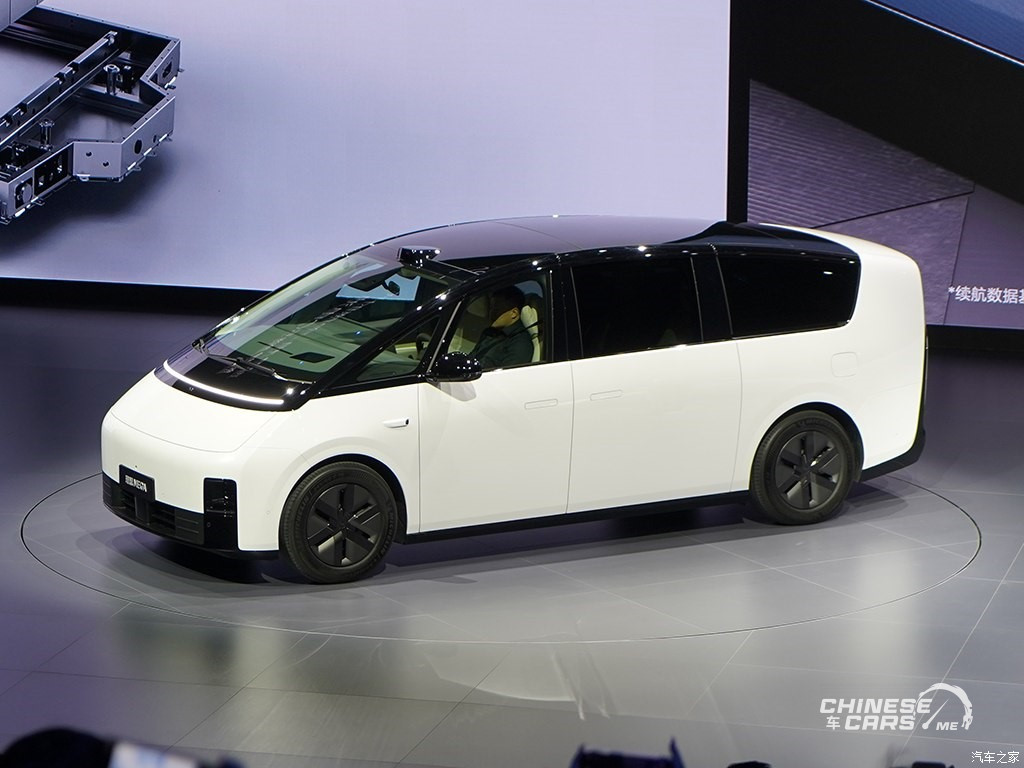 شبكة السيارات الصينية – الإطلاق الرسمي لسيارة Li Auto MEGA الـ MPV الكهربائية النقية بمدى سير يزيد عن 700 كم