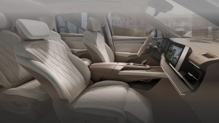 MG RX9: أفضل سيارة عائلية بسعر 120 ألف ريال؟