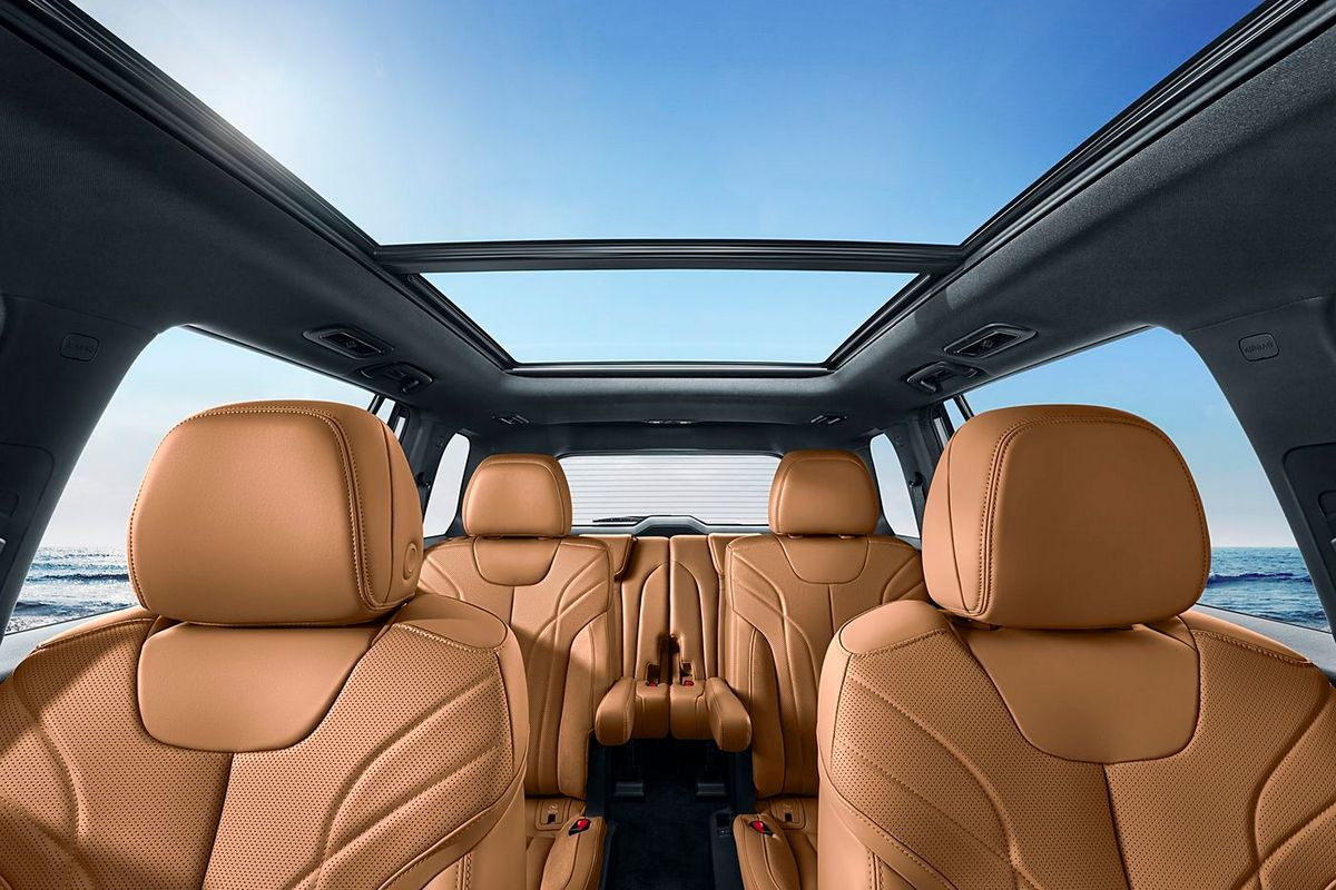 GAC GS8 ترافيلر 2026 في مواجهة النسخة العادية.. تعرف على الفروقات 5 شبكة السيارات الصينية – GAC GS8 ترافيلر 2026 في مواجهة النسخة العادية.. تعرف على الفروقات