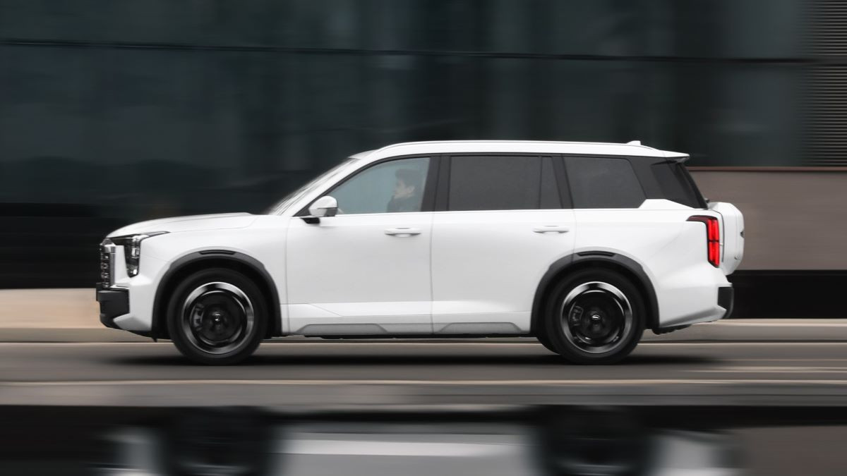 الإضاءة المتكيفة ADB: كيف تساعدك GAC GS8 ترافيلر على القيادة ليلًا باطمئنان؟ 2 شبكة السيارات الصينية – الإضاءة المتكيفة ADB: كيف تساعدك GAC GS8 ترافيلر على القيادة ليلًا باطمئنان؟