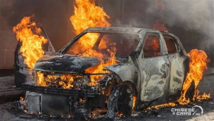 بسبب حرارة الصيف.. 7 أشياء قد تتحول إلى كوارث داخل سيارتك