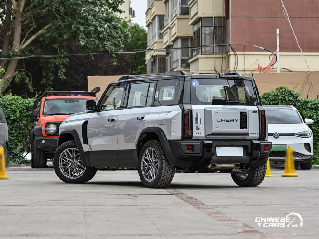 شبكة السيارات الصينية – شيري Fulwin X3L 2025: هجينة EREV بتصميم صندوقي وقوة دفع 422 حصان ومدى كهربائي نقي يصل إلى 150 كم!!