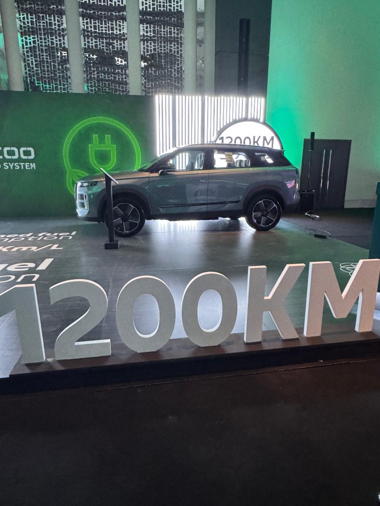 شبكة السيارات الصينية – جايكو J7 PHEV الجديدة: حضور قوي في "جايكو داي" في الرياض, مع مواصفات متقدمة تجمع الفخامة والكفاءة
