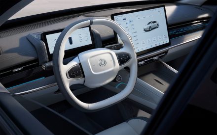 دونغ فينغ 007 REEV 2026: نظرة على المقصورة والتجهيزات الداخلية