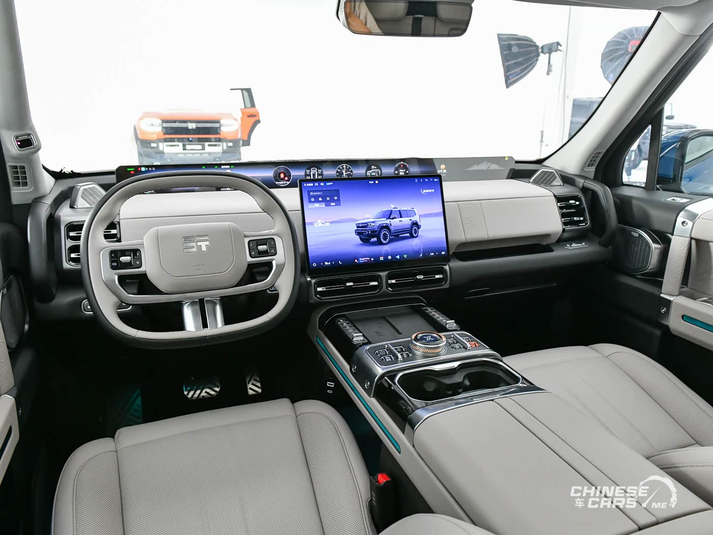 شبكة السيارات الصينية – ظهور سيارة جيتور G700 موديل 2026 في معرض سيارات الرياض