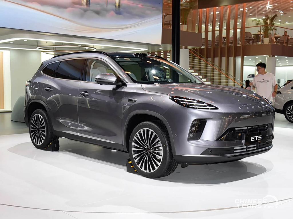 إكسيد ستيرا ET5 الجديدة كليًا تظهر رسميًا في معرض تشنغدو 2025: SUV استراتيجية بتقنيات Horizon الذكية 3 شبكة السيارات الصينية – إكسيد ستيرا ET5 الجديدة كليًا تظهر رسميًا في معرض تشنغدو 2025: SUV استراتيجية بتقنيات Horizon الذكية