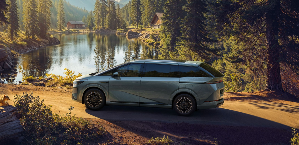 شبكة السيارات الصينية – Xpeng X9 REEV الجديدة: فخامة الـMPV الذكية بمدى 1602 كم وتقنية شحن فائق 5C.