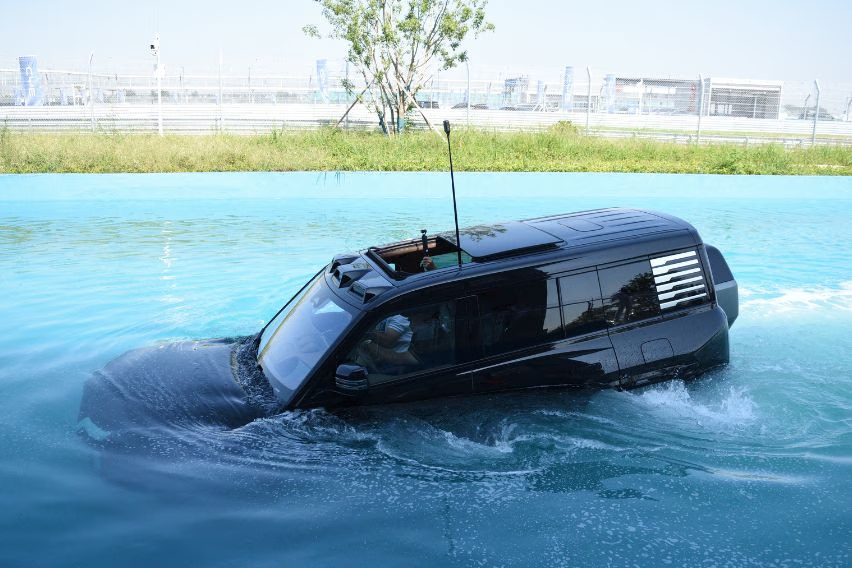 شبكة السيارات الصينية – داخل مضمار BYD في تشنغتشو: أكبر منشأة اختبار وتطوير للقيادة الذكية والمركبات الكهربائية في وسط الصين