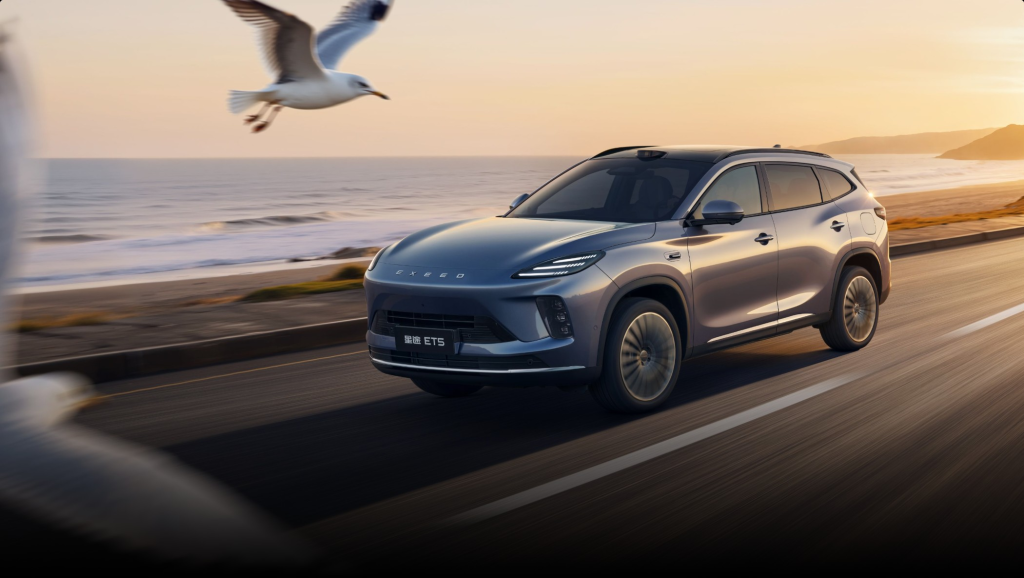إكسيد ستيرا ET5 الجديدة تُشعل السوق الصيني: أكثر من 5000 طلب خلال 3 ساعات فقط بعد الإطلاق الرسمي 6 شبكة السيارات الصينية – إكسيد ستيرا ET5 الجديدة تُشعل السوق الصيني: أكثر من 5000 طلب خلال 3 ساعات فقط بعد الإطلاق الرسمي