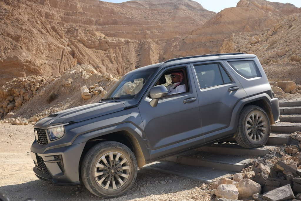 التغطية الشاملة لإطلاق تانك 700 في الشرق الأوسط والتقنيات الكاملة للهيكل والمحرك والأوف رود 12