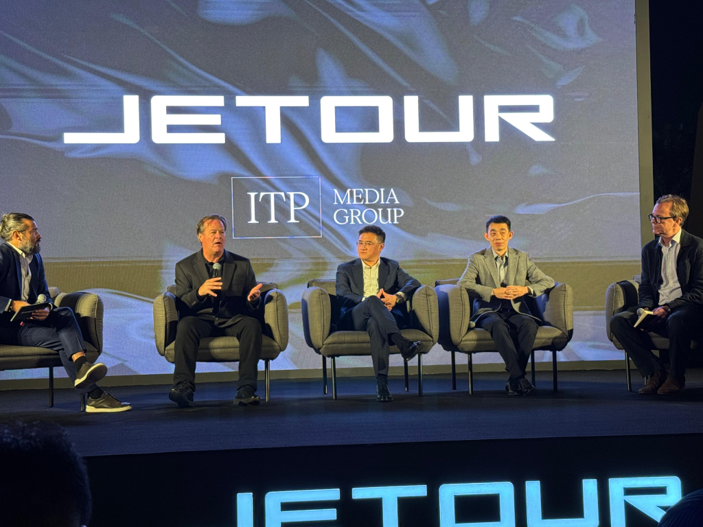 شبكة السيارات الصينية &ndash; جيتور تشعل رمال ليوا الذهبية: مهرجان عالمي للعملاء والمعجبين والميديا - وتجسيد عملي لاستراتيجية Travel+ في أهم فعالية صحراوية لعام 2025