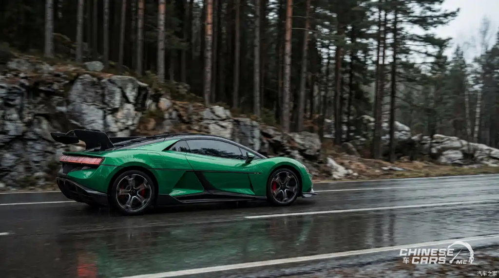 Yangwang U9 لون “Extreme Forest” الجديد يحتفي بلقب “الجحيم الأخضر” مع خيار طلاء خارجي بسعر خاص بالصين 6 شبكة السيارات الصينية – Yangwang U9 لون “Extreme Forest” الجديد يحتفي بلقب “الجحيم الأخضر” مع خيار طلاء خارجي بسعر خاص بالصين