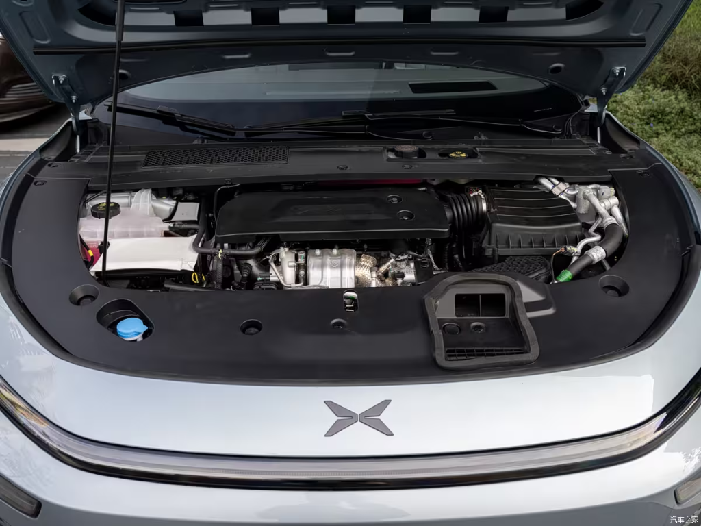 شبكة السيارات الصينية &ndash; Xpeng تكشف رسميًا عن P7+ موديل 2026… تصميم جديد، 104 ترقية شاملة، ومنصات 800 فولت مع خيارين للطاقة