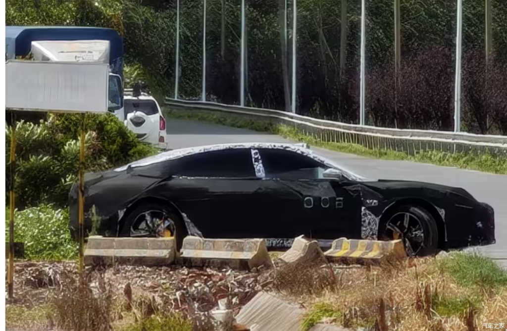 شبكة السيارات الصينية &ndash; شاومي تستعد لإنقلاب قوي في 2026: خطة لإطلاق 4 سيارات جديدة تشمل SU7 الجديدة ونسخة إدارية وSUV كبيرة بسبعة مقاعد بنظام REEV