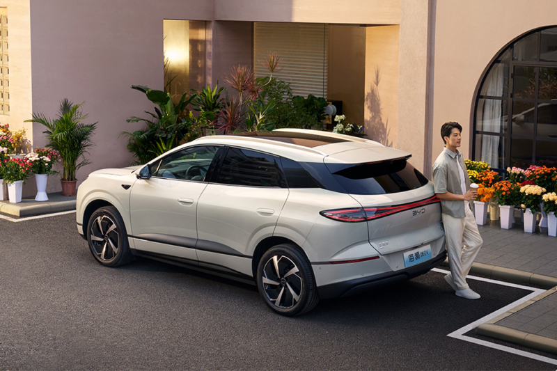 شبكة السيارات الصينية &ndash; BYD تكشف ترقية قوية لسيارة Sealion 06 الكهربائية… بطارية حتى 82.732 كيلوواط ساعة ومدى يصل إلى 710 كيلومترات