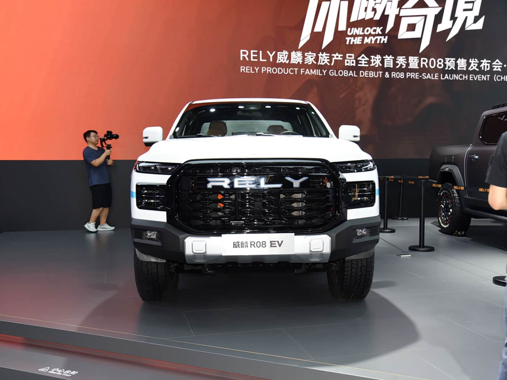 شبكة السيارات الصينية &ndash; بيك أب كهربائي جديد من شيري على الأبواب: R08EV بشاشة وسطية كبيرة وإطلاق رسمي في 27 يناير