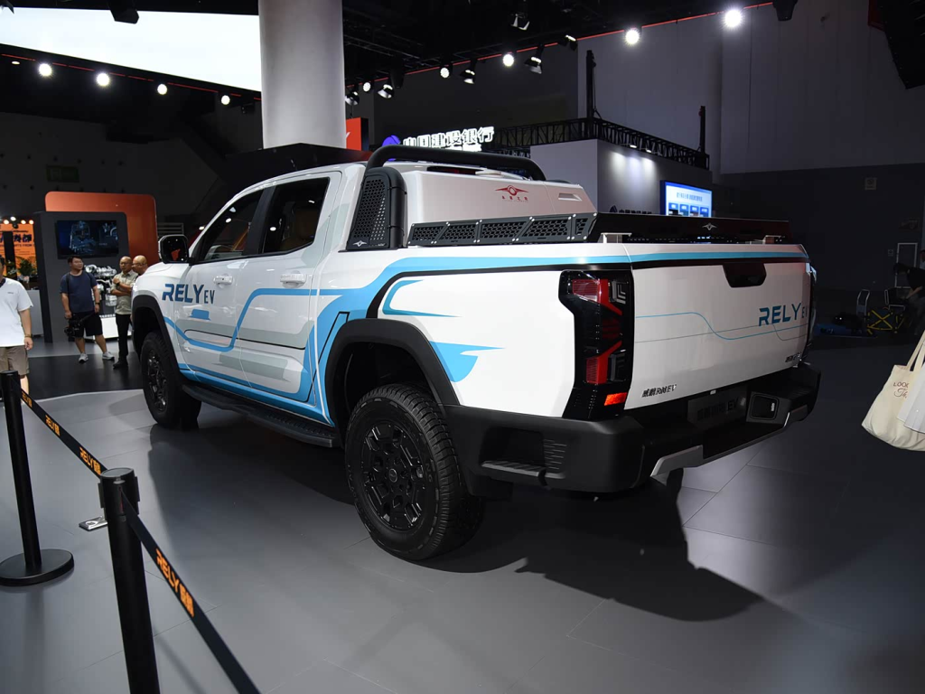 شبكة السيارات الصينية &ndash; بيك أب كهربائي جديد من شيري على الأبواب: R08EV بشاشة وسطية كبيرة وإطلاق رسمي في 27 يناير