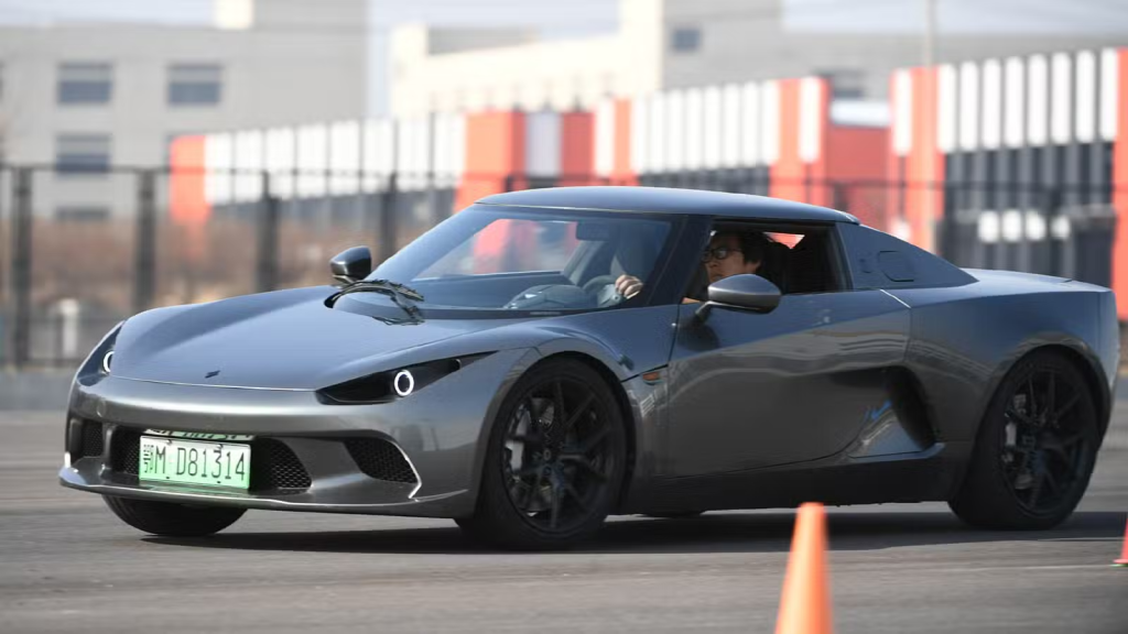 سيارة رياضية كهربائية صينية تطرق أبواب أوروبا بهدوء: مشروع SC01 يراهن على الخفة والأداء بدل الضجيج التسويقي