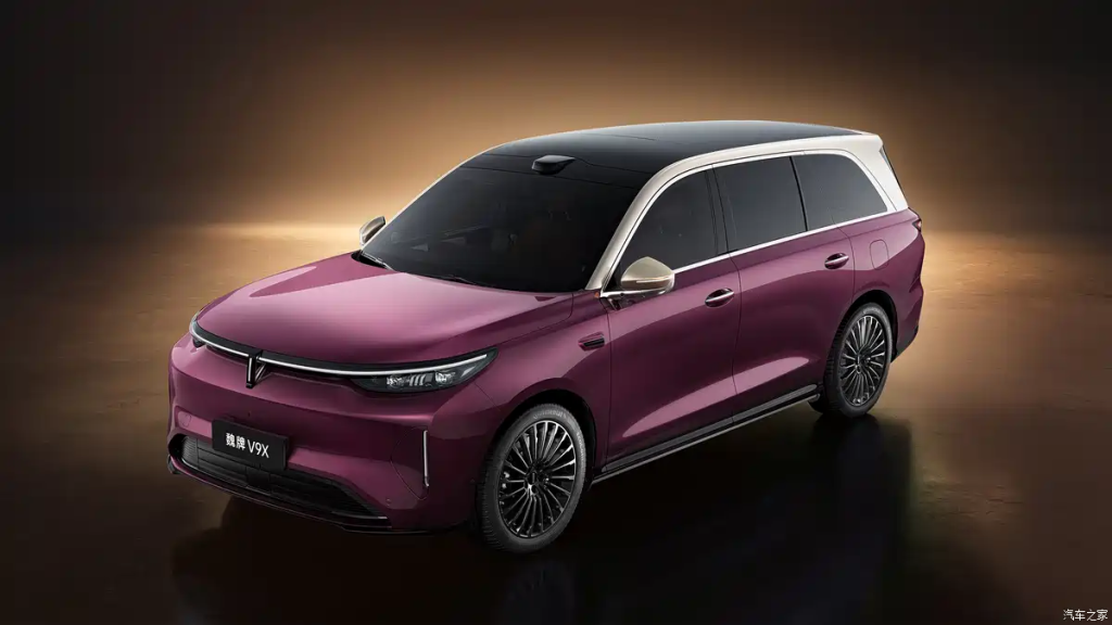 شبكة السيارات الصينية &ndash; وحش الطرق الوعرة القادم من جريت وول: تانك تلمّح لإطلاق SUV فاخرة جديدة كليًا تقود مرحلة 2026