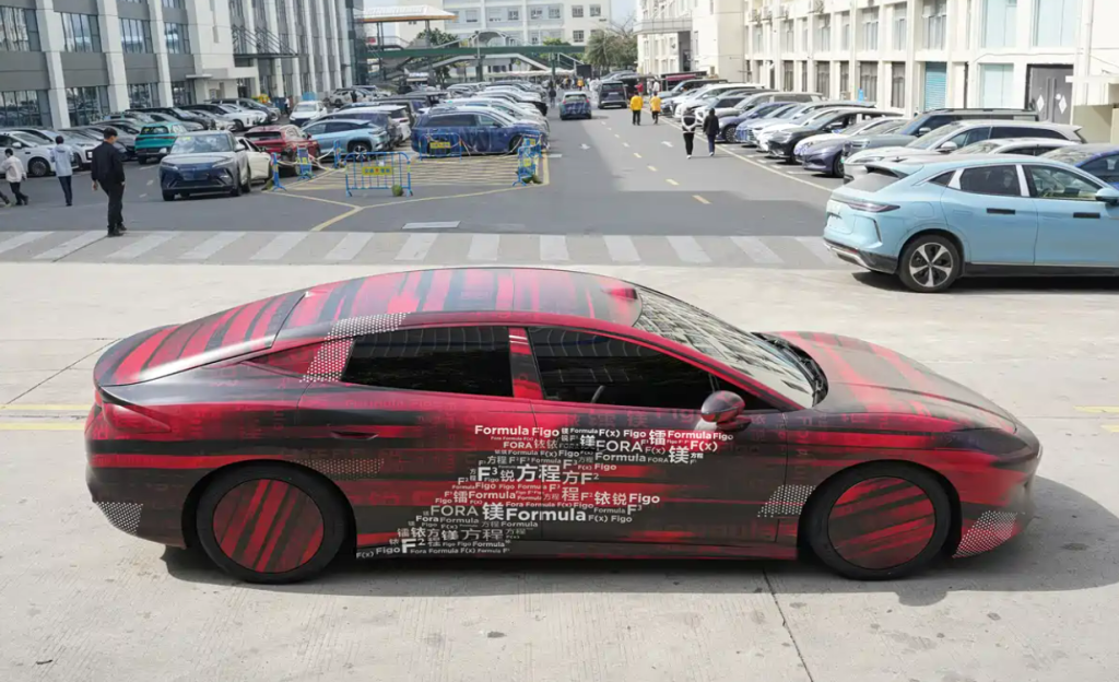 ليوبارد تدخل عالم السيدان بقوة: تشارك تقنيات دينزا Z وتعيد تعريف الأداء الكهربائي 3 شبكة السيارات الصينية – ليوبارد تدخل عالم السيدان بقوة: تشارك تقنيات دينزا Z وتعيد تعريف الأداء الكهربائي