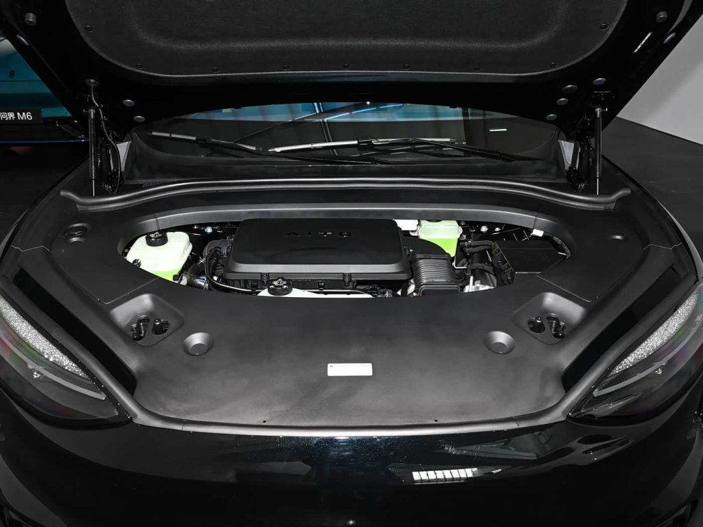 شبكة السيارات الصينية &ndash; هواوي تضرب بقوة في فئة الـ37 ألف دولار: AITO M6 2026 الجديدة تكشف أوراقها - مدى يصل إلى 1400 كم وتقنيات غير مسبوقة