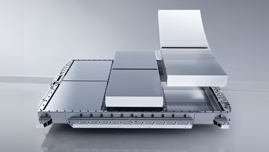 بي واي دي الظهور الأول للبطاريات الجديدة: يانغ وانغ U7 تحقق 1006 كم مدى ببطارية Blade Battery 2.0 وقوة هائلة تتجاوز 1300 حصان