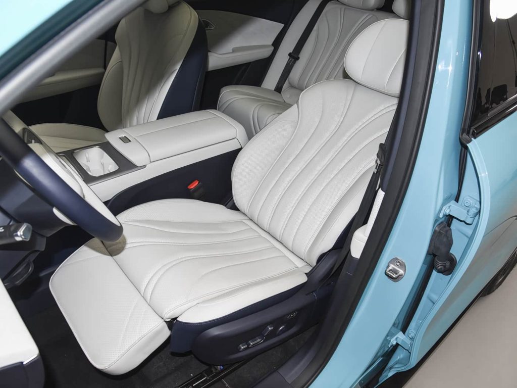 شبكة السيارات الصينية &ndash; شيري فولوين T9L 2026 الجديدة: SUV متوسطة بخمسة مقاعد بمدى يصل إلى 2000 كم وتقنيات ذكية والسعر؟