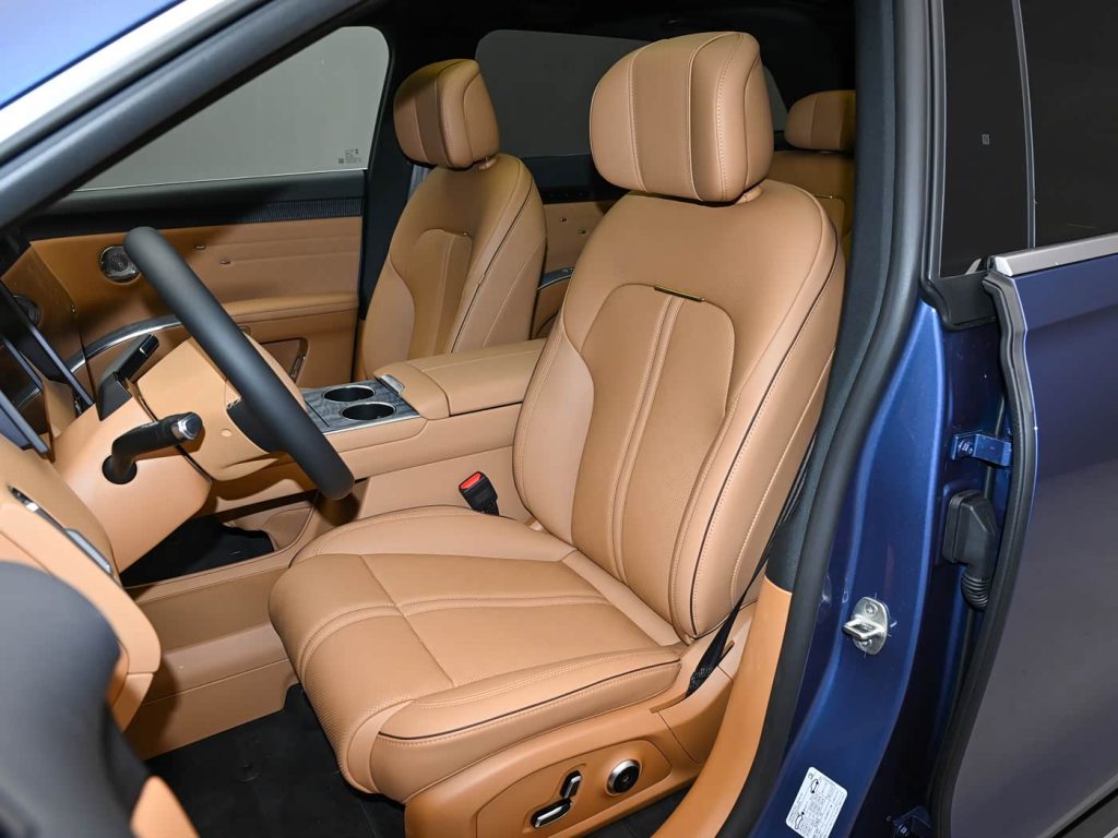 شبكة السيارات الصينية &ndash; شيري تقلب الطاولة: إكسيد EX7 الجديدة تنطلق بتقنيات فرامل ثورية وبطارية Rhino وخيار كهربائي وREEV يهدد كبار المنافسين