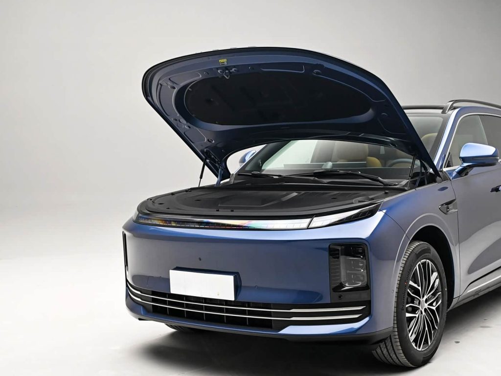 شبكة السيارات الصينية &ndash; شيري تقلب الطاولة: إكسيد EX7 الجديدة تنطلق بتقنيات فرامل ثورية وبطارية Rhino وخيار كهربائي وREEV يهدد كبار المنافسين