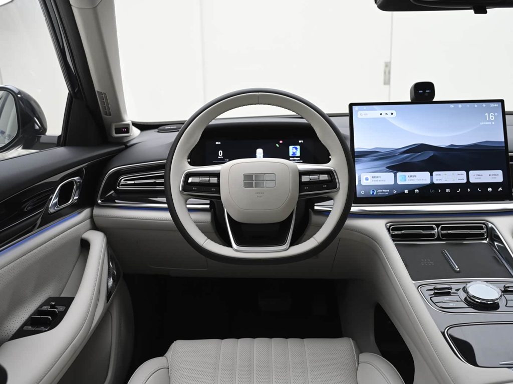 شبكة السيارات الصينية &ndash; جيلي جالاكسي ستار 7 2026: سيدان هجينة متطورة بتقنيات قيادة ذكية H3 وتسارع 5.4 ثانية واستهلاك اقتصادي مذهل