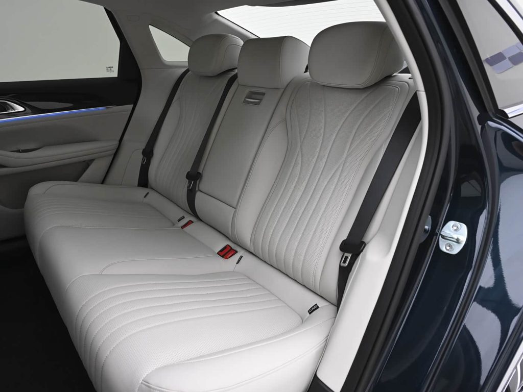 شبكة السيارات الصينية &ndash; جيلي جالاكسي ستار 7 2026: سيدان هجينة متطورة بتقنيات قيادة ذكية H3 وتسارع 5.4 ثانية واستهلاك اقتصادي مذهل