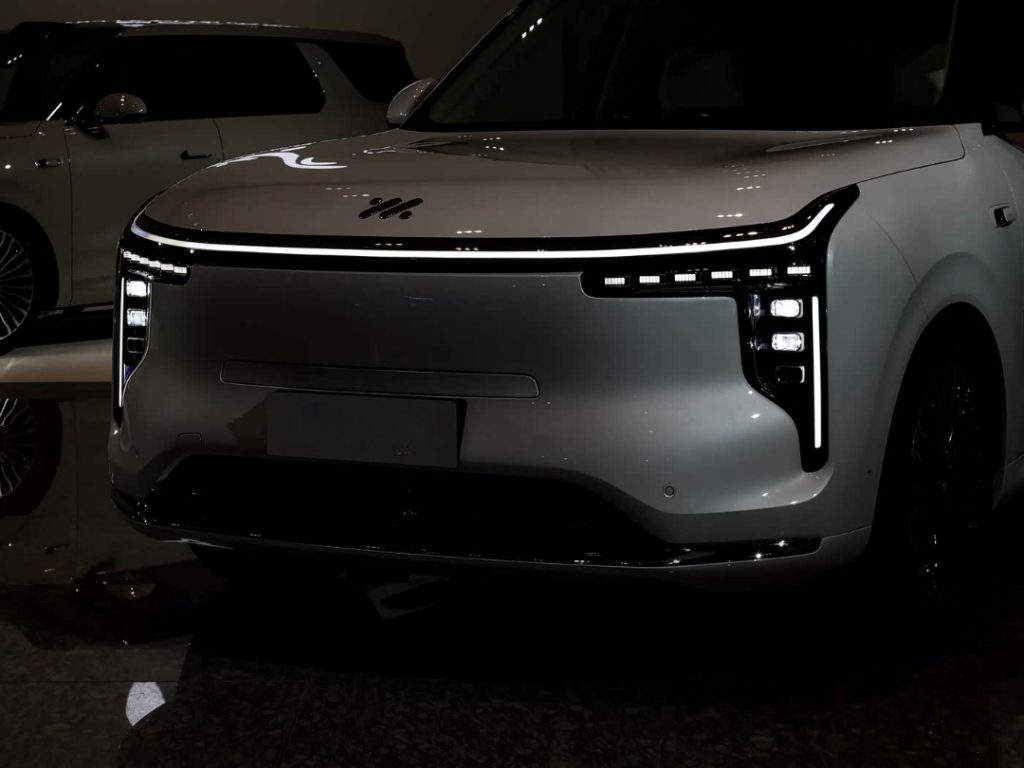 شبكة السيارات الصينية &ndash; قبل الإطلاق الرسمي… IM LS8 تكشف عن نفسها: SUV هجينة بمدى ممتد يصل إلى 430 كم كهربائي وتقنيات قيادة ذكية من الجيل الرابع