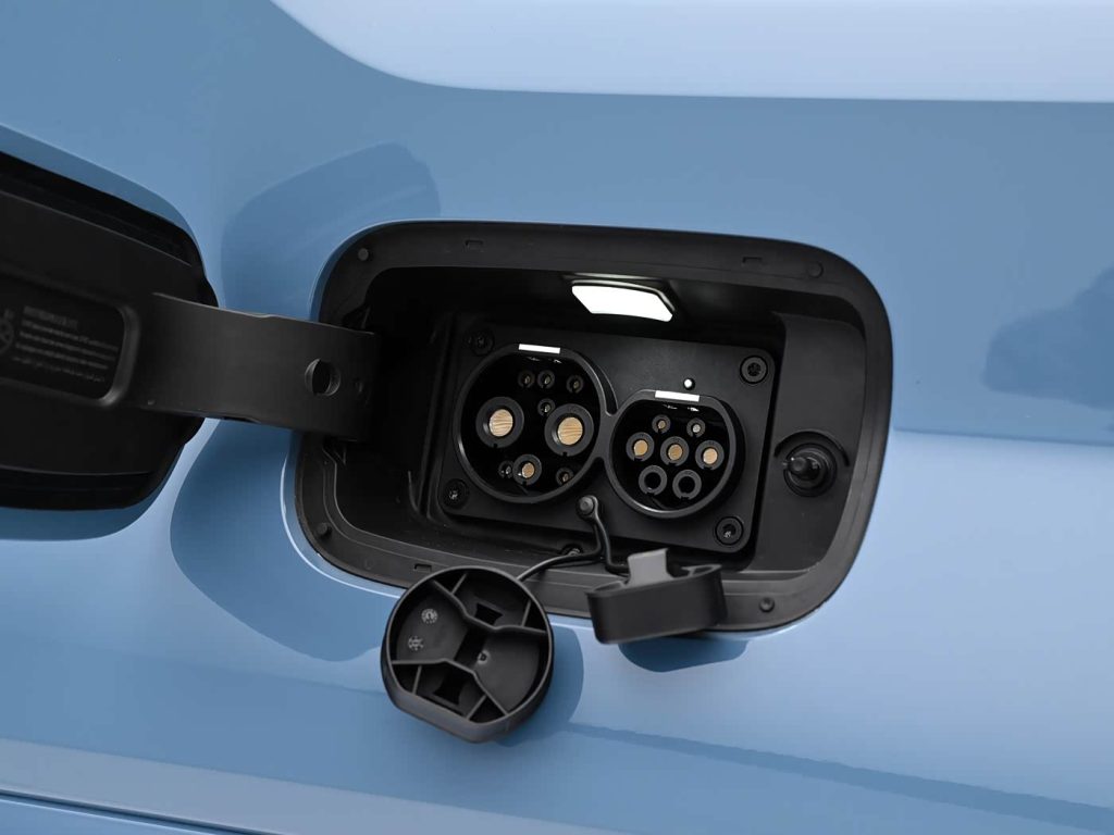 شبكة السيارات الصينية &ndash; تانك 700 الجديدة 2026 تعيد رسم معادلة الفخامة وقدرات الطرق الوعرة - فئتين Hi4-Z و Hi4-T بقوة تصل إلى 864 حصان وعزم 1195 نيوتن متر ومدى 1191 كم