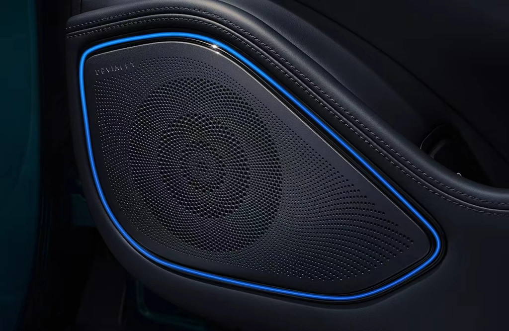 شبكة السيارات الصينية &ndash; دينزا Z9 GT الجديدة 2026 مدى قياسي يتجاوز 1000 كم وتقنيات متقدمة ببطارية Blade 2.0 وشحن Flash Charging