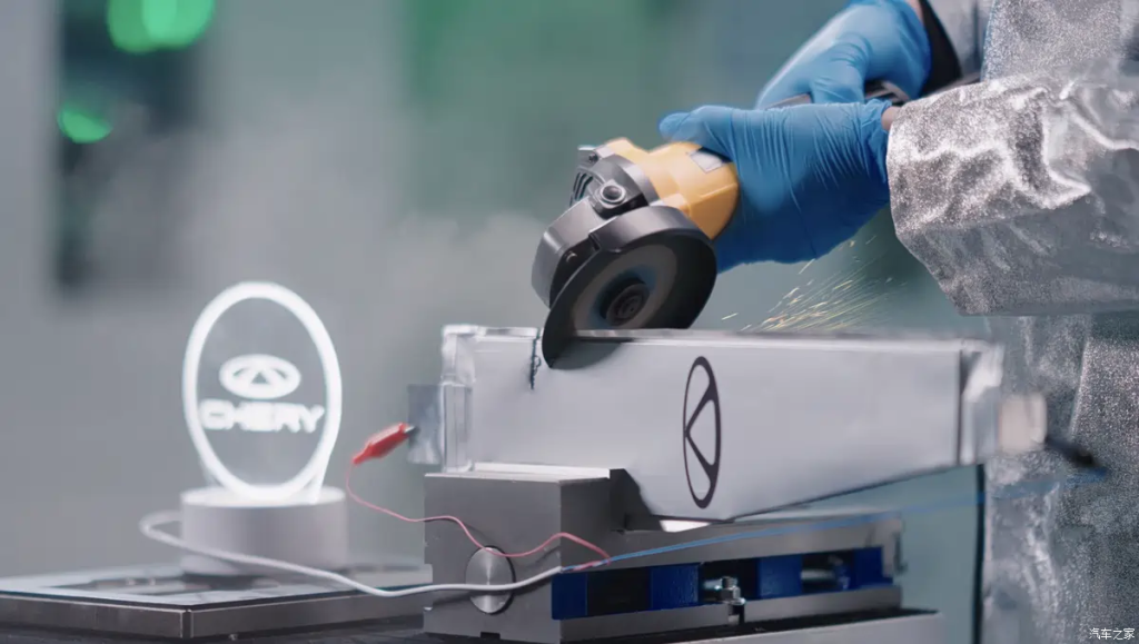 شبكة السيارات الصينية &ndash; بطارية شيري الصلبة تقترب من الواقع: هل نحن أمام ثورة كهربائية أم حلم مؤجل حتى 2030؟