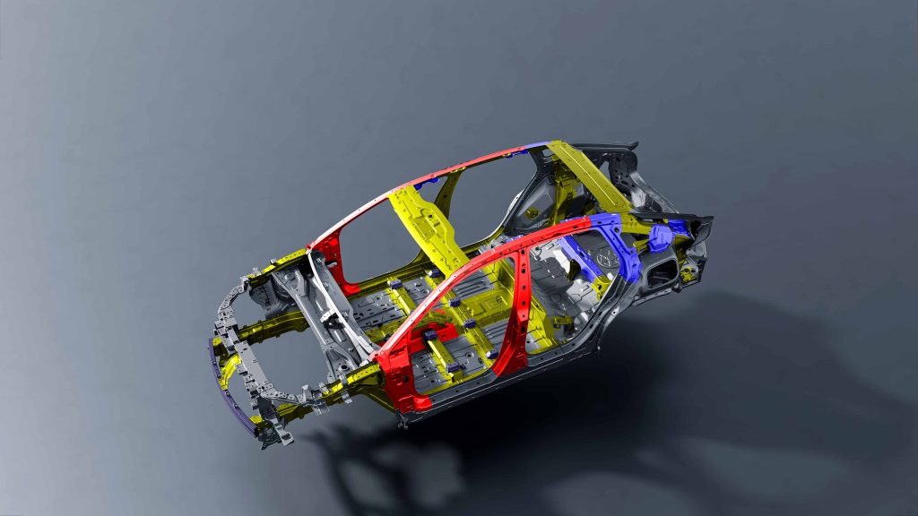 شبكة السيارات الصينية &ndash; جيلي تطلق Geely Boyue REV الجديدة كليًا: هل تكون البديل الحقيقي لتوجيلا؟ SUV بمدى شامل 1525 كم وتقنية EREV وسعر يبدأ من 56 ألف ريال