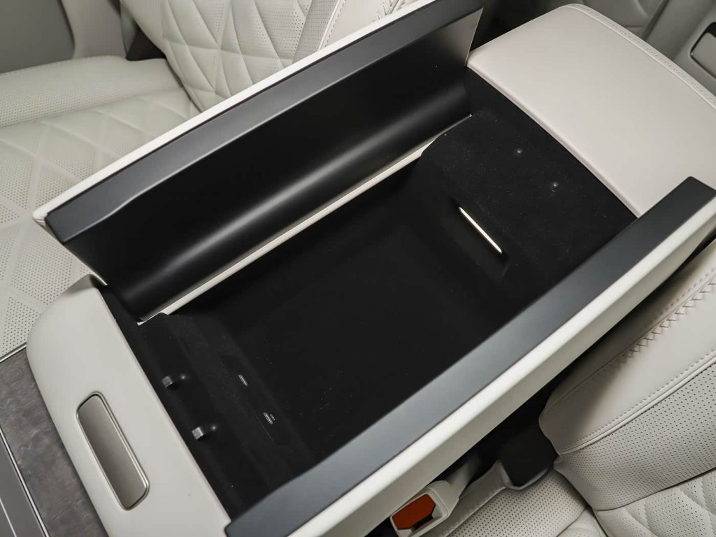 نيو ES9 : أكبر وأقوى SUV كهربائية فاخرة من NIO تعيد تعريف القمة… 697 حصان، بنية 900V، وذكاء يقود المنافسة ضد الألمان 58 شبكة السيارات الصينية – نيو ES9 : أكبر وأقوى SUV كهربائية فاخرة من NIO تعيد تعريف القمة… 697 حصان، بنية 900V، وذكاء يقود المنافسة ضد الألمان