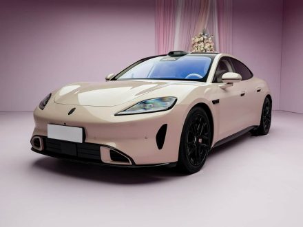 Shangjie Z7 وZ7T  تقترب من الإطلاق الرسمي: مدى يصل إلى 905 كم، تقنيات هواوي المتقدمة، وأداء رياضي صادم… هل نحن أمام أقوى سيدان كهربائية في فئتها؟