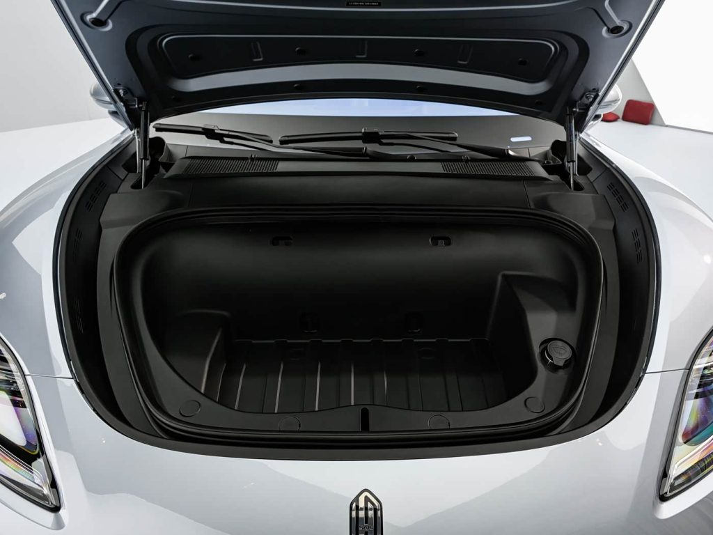 شبكة السيارات الصينية &ndash; Shangjie Z7 وZ7T تقترب من الإطلاق الرسمي: مدى يصل إلى 905 كم، تقنيات هواوي المتقدمة، وأداء رياضي صادم… هل نحن أمام أقوى سيدان كهربائية في فئتها؟