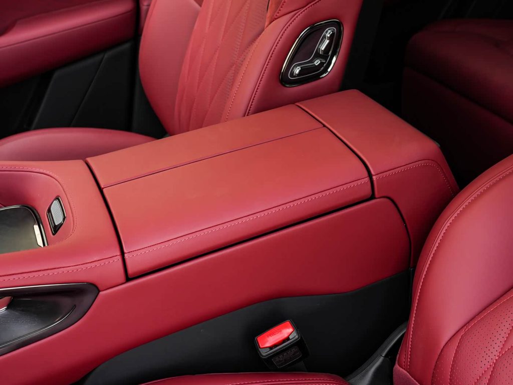 شبكة السيارات الصينية &ndash; زيكر 8X 2026: هجينة ببنية 900V تجمع بين أداء يصل إلى 1400 حصان ومدى كهربائي حتى 410 كم وشحن من 20% إلى 80% خلال 9 دقائق