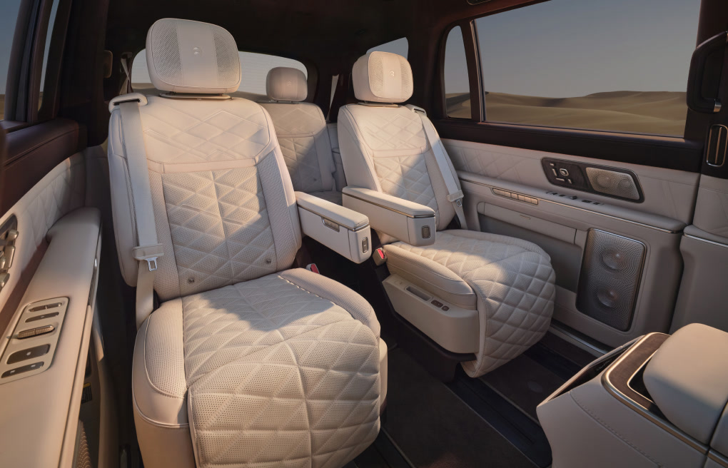 نيو ES9 : أكبر وأقوى SUV كهربائية فاخرة من NIO تعيد تعريف القمة… 697 حصان، بنية 900V، وذكاء يقود المنافسة ضد الألمان 41 شبكة السيارات الصينية – نيو ES9 : أكبر وأقوى SUV كهربائية فاخرة من NIO تعيد تعريف القمة… 697 حصان، بنية 900V، وذكاء يقود المنافسة ضد الألمان