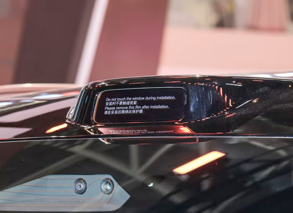 شبكة السيارات الصينية &ndash; SUV صينية فاخرة بطول 5.3 متر وتقنيات هواوي الكاملة.. الكشف عن Yijing X9 الجديدة بليدار 896 خط وHarmonySpace 6 قبل إطلاقها الرسمي