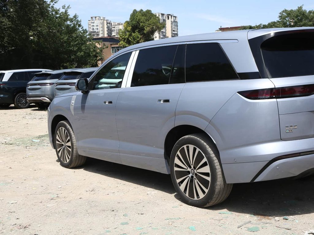 شبكة السيارات الصينية &ndash; بي واي دي جريت تانغ EV الجديدة 2026 تنطلق رسميًا: مدى يصل إلى 950 كم وقوة 795 حصانًا وتقنيات فاخرة بأسعار تبدأ من 125 ألف ريال