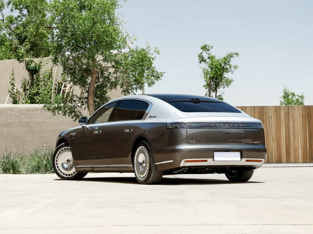 شبكة السيارات الصينية &ndash; هواوي Maextro S800 Grand Design الجديدة تنطلق رسميًا.. أفخم سيارة صينية بسعر 1.388 مليون يوان وتقنيات تعيد تعريف الفخامة الذكية