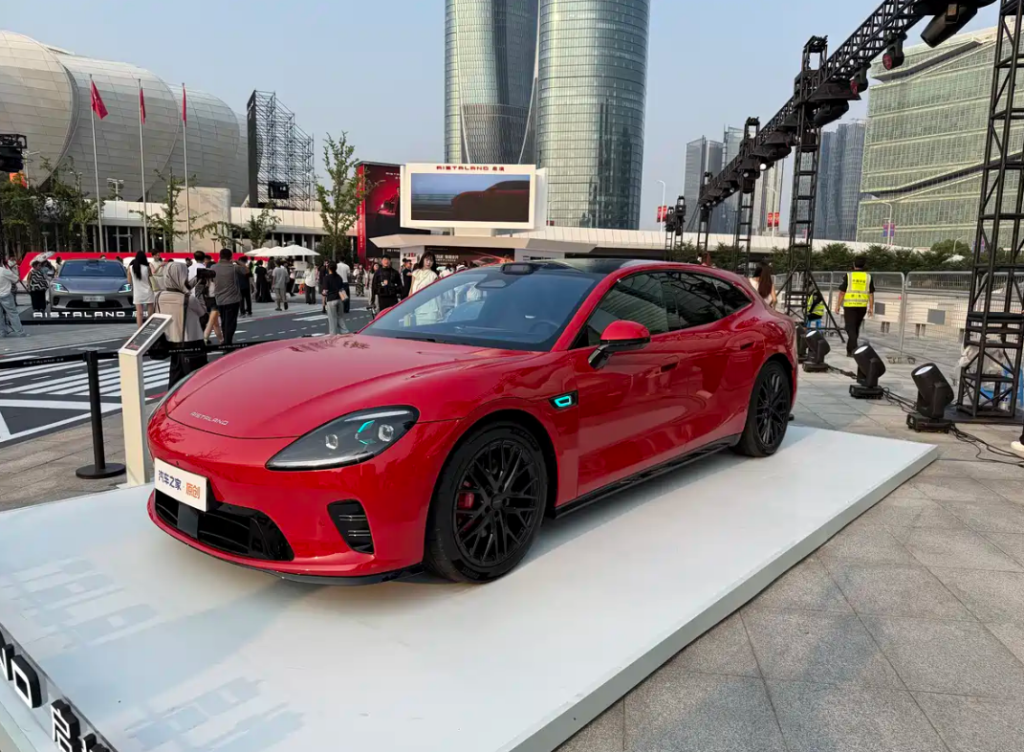 شبكة السيارات الصينية &ndash; أيستلاند GT7 الجديدة تنطلق رسميًا.. Shooting Brake كهربائية بمدى يصل إلى 900 كم وتسارع 2.98 ثانية