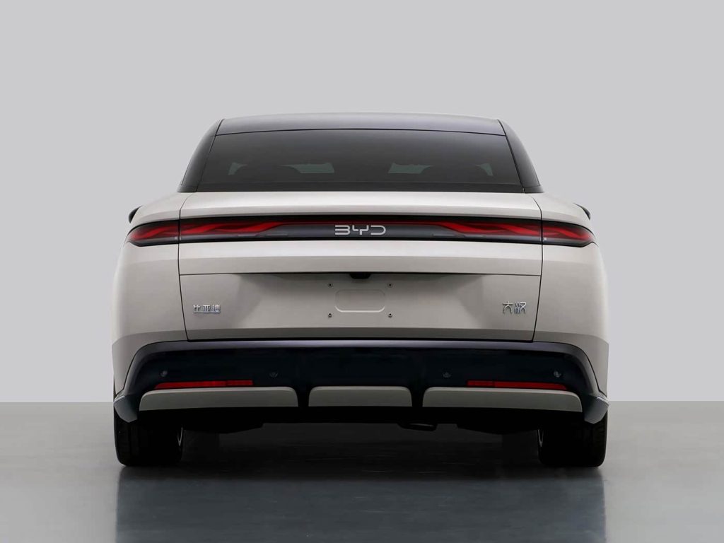 شبكة السيارات الصينية &ndash; BYD Da Han (Great Han) تظهر رسميًا في معرض تشنغدو 2026: سيدان رائدة بمدى يصل إلى 1008 كم