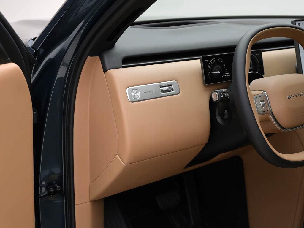 شاومي تقلب سوق الـSUV العائلية بـSkyNomad N70 وN90: مقاعد تدور 180 درجة ومدى 1,705 كم وأسعار تبدأ من 144 ألف ريال في الصين 24 شبكة السيارات الصينية – شاومي تقلب سوق الـSUV العائلية بـSkyNomad N70 وN90: مقاعد تدور 180 درجة ومدى 1,705 كم وأسعار تبدأ من 144 ألف ريال في الصين