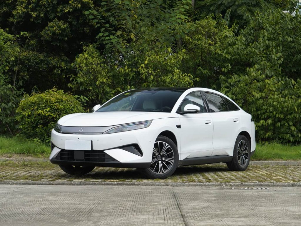 BYD Qin MAX تنطلق بمدى خيالي يصل إلى 2370 كم في الصين!! 2 شبكة السيارات الصينية – BYD Qin MAX تنطلق بمدى خيالي يصل إلى 2370 كم في الصين!!